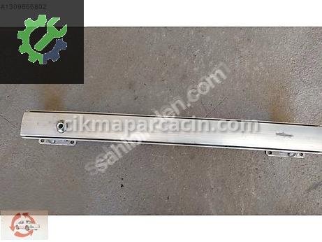 Peugeot 301 Ön Tampon Demiri çıkma parça