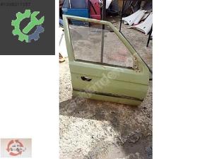 SKODA FAVORİT SAĞ ÖN KAPI