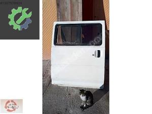 MİTSUBİSHİ SAĞ SÜRGÜLÜ KAPI