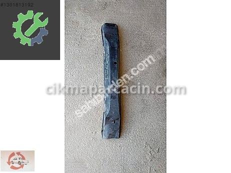Volvo V50 Ön Tampon Demiri çıkma parça