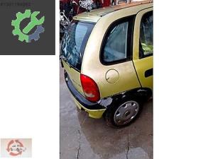 OPEL CORSA B HATASIZ SAĞ ARKA ÇAMURLUK