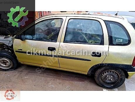 Opel Corsa Sol Ön Kapı çıkma parça