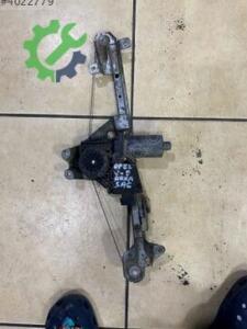 Opel Vectra Sağ Arka Cam Krikosu Çıkma