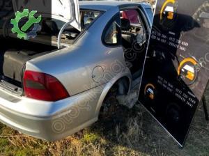 Vectra B Sağ Arka Çamurluk Hatasız Orjinal Çıkma