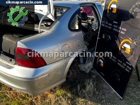 Opel Vectra Sağ Arka Çamurluk çıkma parça