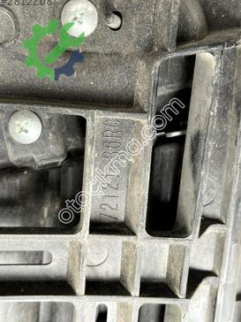 Suzuki Vitara Ön Panjur 7212186R0 çıkma parça