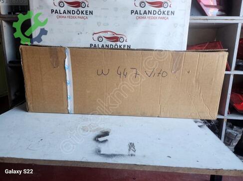 Mercedes-Benz Vito Ön Panjur çıkma parça