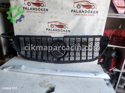 Mercedes-Benz Vito Ön Panjur çıkma parça