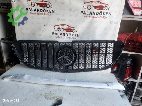Mercedes-Benz Vito Ön Panjur çıkma parça
