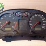 Volkswagen Golf 1999-2001 Gösterge Saati Çıkma