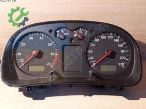 Volkswagen Golf 1999-2001 Gösterge Saati Çıkma