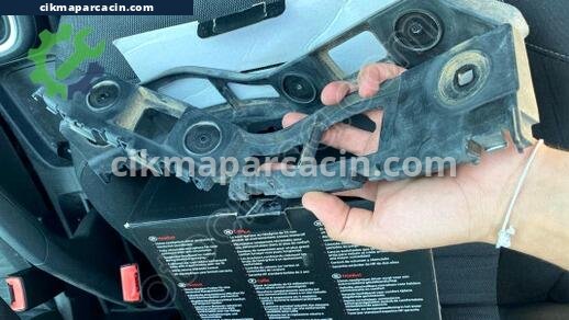 Volkswagen Polo Tampon Braketi çıkma parça