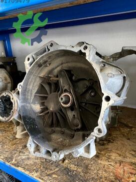 Volkswagen Passat Şanzıman Komple çıkma parça