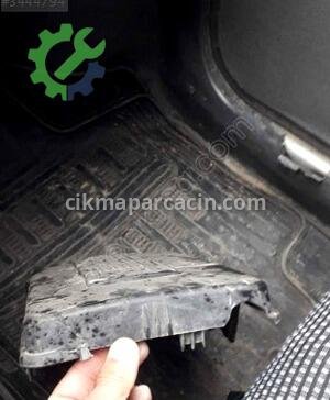 Volkswagen Passat Akü Kapağı çıkma parça