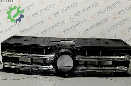Volkswagen Amarok Ön Panjur çıkma parça