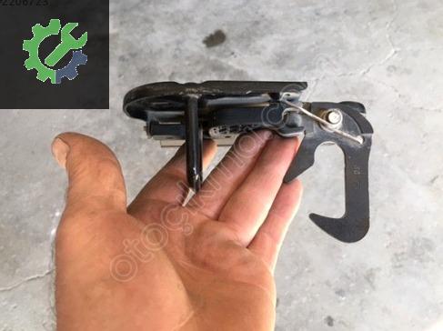 Volkswagen Amarok Kaput 6Q0823480D çıkma parça