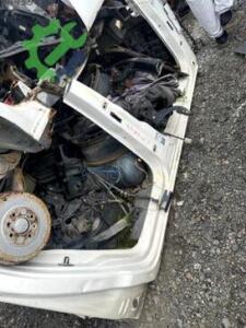 VOLKSWAGEN AMAROK SAĞ MARŞPİYEL KEMSE ORJİNAL ÇIKMA