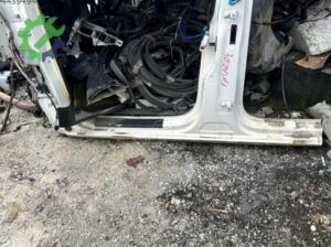 VOLKSWAGEN AMAROK SOL KESME MARŞPİYEL ORJİNAL ÇIKMA