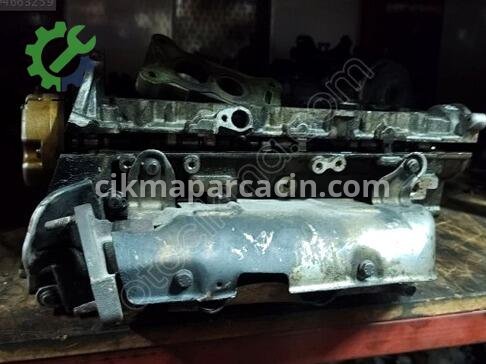 Volkswagen Passat Silindir Kapağı 06E107374B çıkma parça