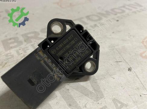 Audi A4 Basınç Sensörü 03G906051E çıkma parça