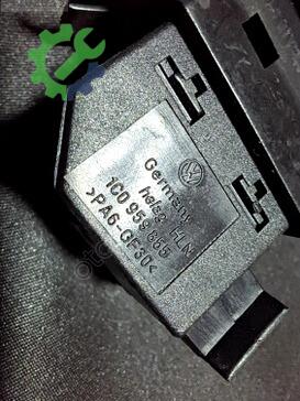 Volkswagen Beetle Cam Düğmesi 1C0959855 çıkma parça