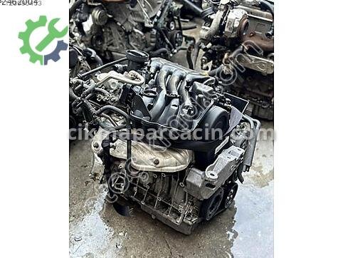 Volkswagen Bora Sandık Motor çıkma parça