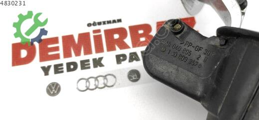 Volkswagen Bora Depo Kapağı 1J0809857 çıkma parça