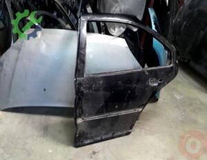 Volkswagen Bora sol arka kapı ve tüm çıkma parçalar