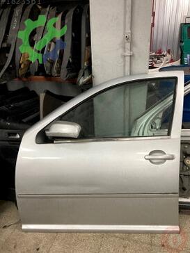Volkswagen Bora Sol Ön Kapı çıkma parça