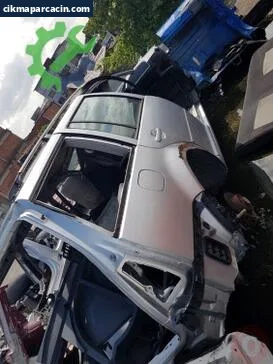 Volkswagen Bora Sağ Arka Çamurluk çıkma parça