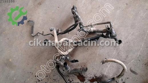 Volkswagen Caddy Radyatör Hortumu çıkma parça