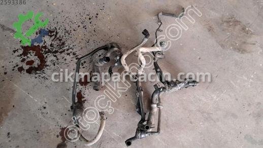 Volkswagen Caddy Radyatör Hortumu çıkma parça