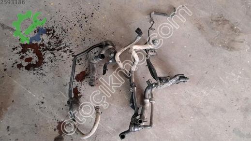 Volkswagen Caddy Radyatör Hortumu çıkma parça