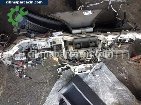 Volkswagen Caddy Kalorifer Kutusu çıkma parça