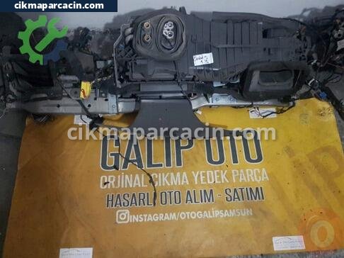 Volkswagen Caddy Torpido çıkma parça