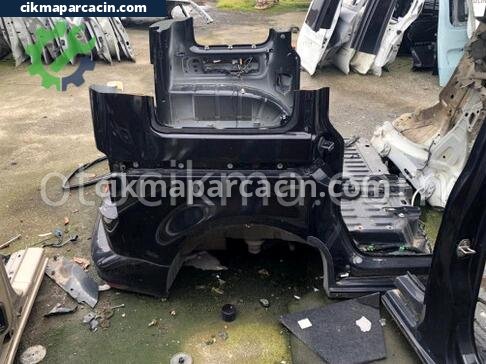 Volkswagen Caddy Sağ Arka Çamurluk çıkma parça