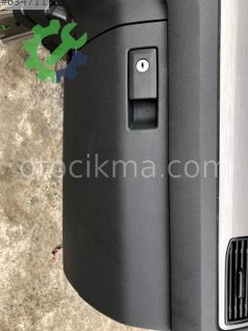 Volkswagen Caddy Torpido çıkma parça