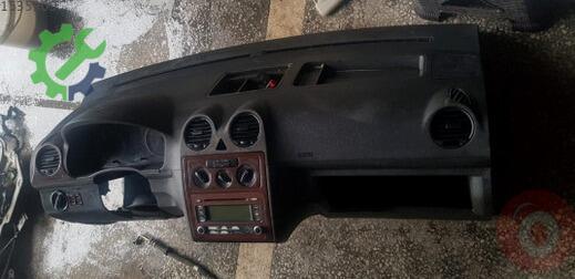 Volkswagen Caddy Torpido çıkma parça