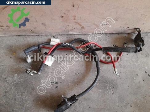 Volkswagen Golf Akü çıkma parça