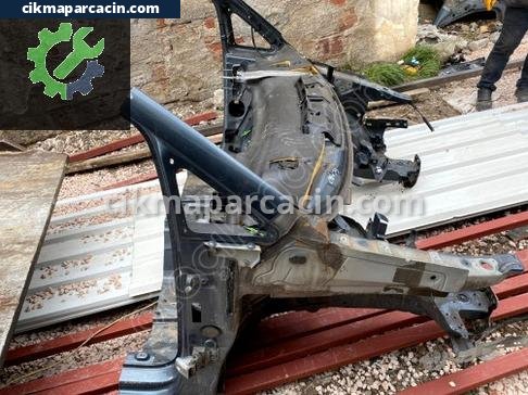 Volkswagen Caddy Ön Şasi çıkma parça