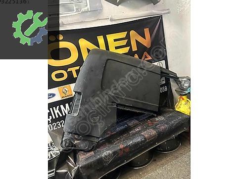 Volkswagen Caddy Sağ Arka Çamurluk çıkma parça