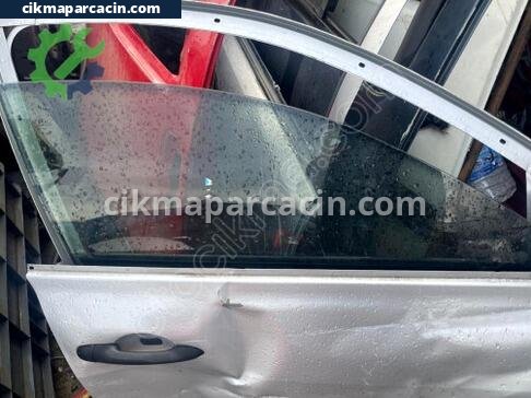 Volkswagen Caddy Sağ Ön Kapı Camı çıkma parça
