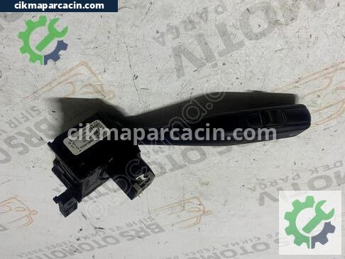 Volkswagen Caddy Sinyal Kolu çıkma parça