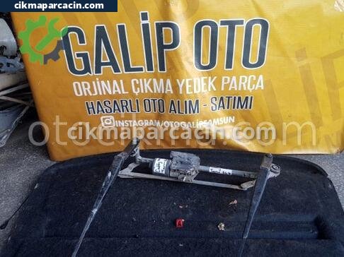 Volkswagen Caddy Silecek Motoru çıkma parça