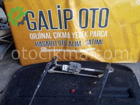 Volkswagen Caddy Silecek Motoru çıkma parça
