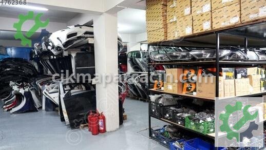 Volkswagen Crafter Sol Çamurluk çıkma parça