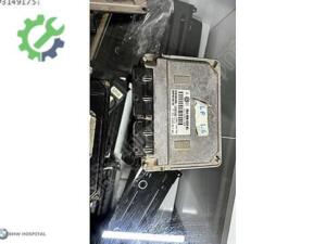 VOLKSWAGEN GOLF 1.6 MOTOR BEYNİ ÇIKMA ORJİNAL