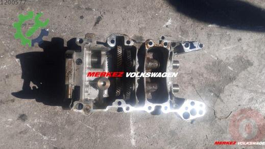 Volkswagen Golf Yağ Pompası 06B103535F çıkma parça
