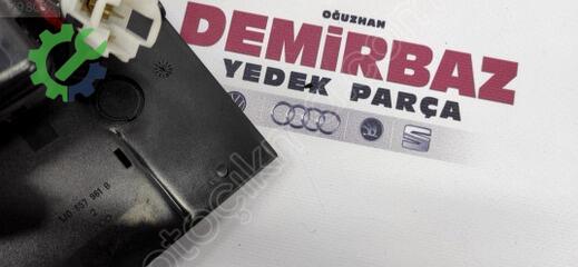 Volkswagen Golf Küllük 1J0857961 çıkma parça