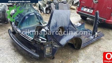 Volkswagen Golf Sağ Arka Çamurluk çıkma parça